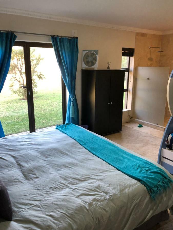 Rivendell Hotel Hartbeespoort Kültér fotó