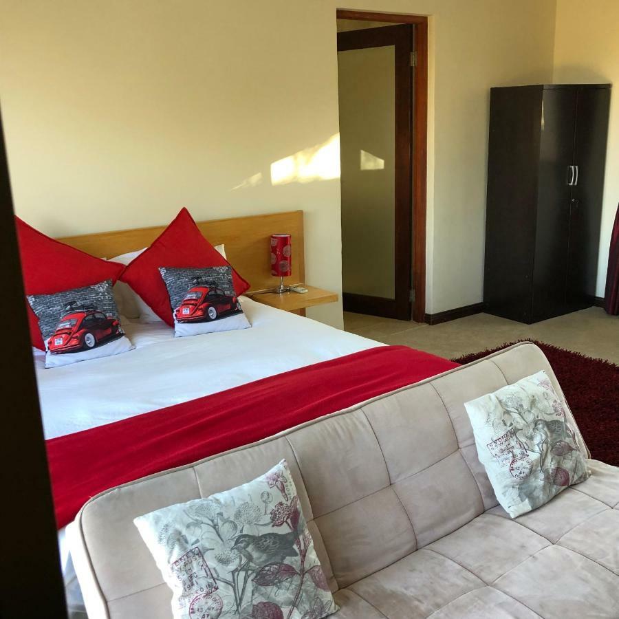 Rivendell Hotel Hartbeespoort Kültér fotó