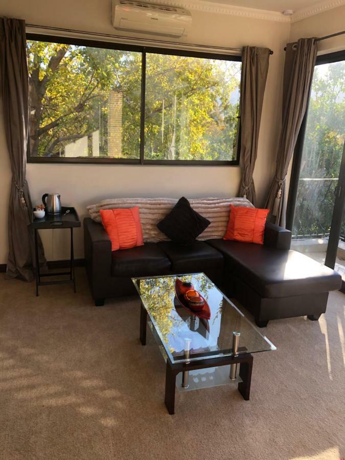 Rivendell Hotel Hartbeespoort Kültér fotó